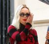 "C’est Katy Perry ?", "c’est terrible" : Emily Blunt méconnaissable sur le tournage du Diable s’habille en Prada 2, les fans crient au scandale