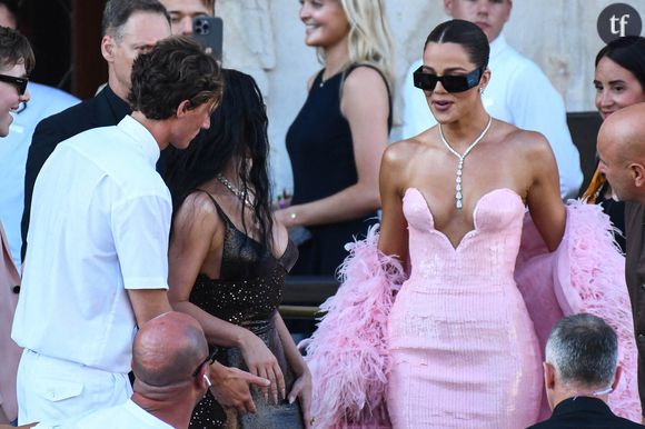 Khloe Kardashian n'a pas d'égale pour les fausses-vraies révélations. Elles alimentent le feuilleton de téléréalité le plus suivi au monde, celui du clan Kim K, et émaillent ses interviews et posts divers sur les réseaux sociaux.