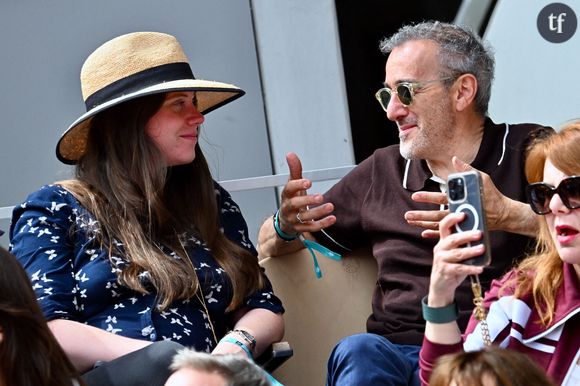 L'humoriste est âgé de 61 ans, soit plus de 25 ans que sa compagne.