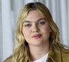 Cinquième album, album best of, tournée à la fin de l'année et grande finale de l'Eurovision dans moins d'un mois... À 28 ans, Louane est sur tous les fronts, pour le plus grand bonheur de ses fans. En tant que férue de mode, la chanteuse est une habituée des défilés. Entre deux répétitions, elle s'est rendue à la présentation de la collection Bridal 2026 de Vivienne Westwood à Barcelone, le jeudi 24 avril. Pour l'occasion, la jeune femme portait un look de la maison : un ensemble en denim très tendance qui laissait apercevoir son ventre. Sur Instagram, les fans de la star de The Voice ont été subjugués par cette tenue sexy et pointue et n'ont pas hésité à la défendre face aux critiques.