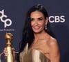 Mais les soutiens de Demi Moore, qui concourrait, ne s'en remettent pas. Et voient là une féroce ironie. "Demi Moore qui perd face à une femme plus jeune, c'est complètement le pitch de The Substance", "C'est The Substance mais dans la réalité", "The Substance est donc très réaliste concernant Hollywood", peut-on lire en vrac sur les réseaux sociaux.