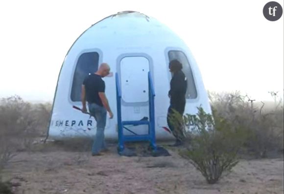 Enfin, c'est ce que les instigateurs de la Blue Mission s'exercent à défendre, rappelant que l'on a avait pas vu un équipage exclusivement féminin s'envoler pour l'espace depuis un demi siècle. Cet événement très médiatisé a même donné lieu à quelques images soi disant "empouvoirantes", comme celle de Katy Perry embrassant le sol, suite à son expédition aller-retour de 11 minutes. Ou cette déclaration de Gayle King : "Imaginez les réactions des jeunes femmes face à ce que cela représente !".