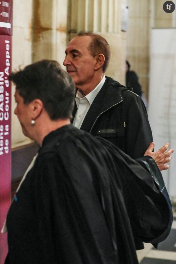 Axel, une des victimes de l'animateur, s'est dit résigné. "Ce sont ses employeurs", a-t-il déclaré.