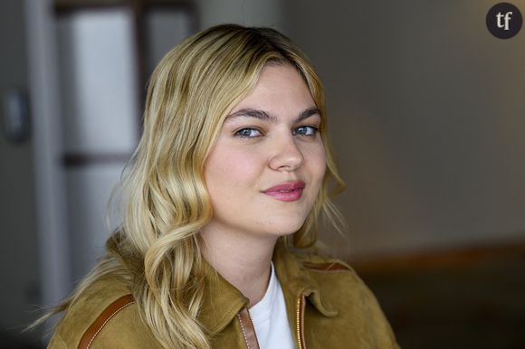 Une fois n'est pas coutume, Louane a encore enflammé Instagram avec ses nouvelles photos. Ce dimanche 7 septembre, la chanteuse a posté plusieurs clichés d'elle dans une tenue très sexy pour faire la promo de son concert à l'Accor Arena en février 2026. En seulement une heure, sa publication a récolté plus de 8000 likes.