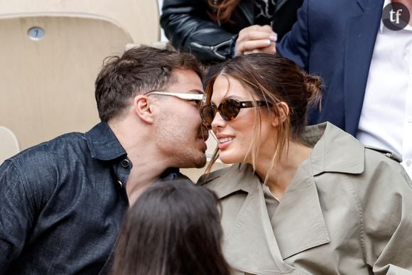 "Ce couple sonne faux", "Ils sont trop mignons" : Iris Mittenaere et Antoine Dupont officialisent à Roland-Garros et divisent les internautes