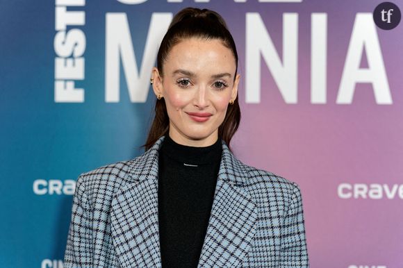 C'est effectivement avec beaucoup d'humour que l'inénarrable Charlotte le Bon est revenue sur un détail physique plutôt futile mis que bien des internautes épinglent sans grande bienveillance sur les réseaux sociaux. L'ex miss météo du Grand Journal, aujourd'hui comédienne et cinéaste, a abordé d'une manière décomplexée... Ses dents !