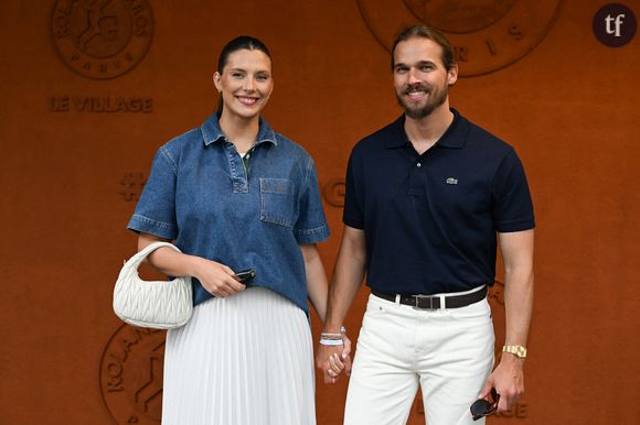 Camille Cerf et son engagement body positive

Camille Cerf s'était déjà confiée auprès de Gala en janvier 2022 sur ses années de mannequin. "De 15 à 18 ans, j'ai fait beaucoup de mannequinat. J'ai vécu cette pression de la minceur presque extrême et des codes de taille", avait-elle déclaré. 

Un diktat de la minceur que Camille Cerf essaie de briser peu à peu, en montrant elle-même l'exemple. La maman du petit Malo n'hésite pas à s'afficher sans filtres sur les réseaux sociaux en montrant sa cellulite ou en se dévoilant en lingerie après son accouchement. En collaboration avec la marque Pomm'Poire, elle créé de la lingerie pour toutes les morphologies. Camille Cerf est aussi apparue dans le clip "Summer Body" d'Helena de la Star Academy, un hymne body positive.