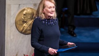 A Cergy, l'inauguration d'une Maison de la recherche "Annie Ernaux" pour faire honneur au Prix Nobel de Littérature... et au matrimoine !