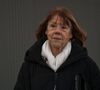 "Comment s’aimer si des hommes suivent le procès de loin, comme un fait divers qui ne les concerne pas, quand des femmes y voient des traces de leur quotidien ?", questionne la philosophe. Car si les femmes se sont identifiées à Gisèle Pelicot et se sont senties concernées, beaucoup d'hommes y ont vu une sorte de fait divers qui ne les concernait pas. Avec cet essai, Manon Garcia s'adresse aussi aux hommes, dans l'espoir que tous se sentent concernés et mettent "les mains dans le cambouis" pour faire changer les choses.
