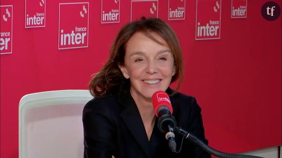 Philippine Leroy-Beaulieu, visage familier des aficionados de la série Emily in Paris, revendique son engagement féministe et son humour. Elle développe : "Les hommes ont peur de moi c'est vrai. Je sens qu'ils sont craintifs parce qu'il n'y a pas beaucoup de docilité en moi"