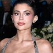 "Pas besoin d'en montrer autant !" : Kylie Jenner tente un look "sexy et moderne" au Met Gala 2025 mais réveille les sexistes