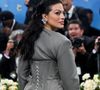 Ashley Graham demeure l'une des figures body positive les plus influentes au monde. La mannequin superstar célèbre ses formes et sa liberté l'espace de nouvelles photos salvatrices.