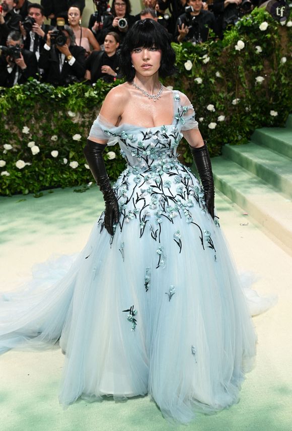 En commentaires de la publication, des centaines de personnes complimentent l'actrice (et semblent avoir un peu chaud). Et c'est loin d'être la première fois que Sydney Sweeney est hypersexualisée.