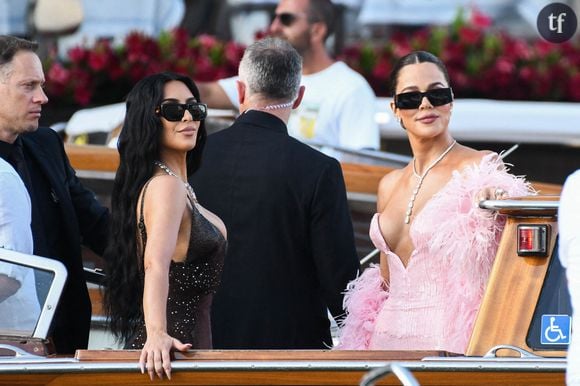 "Ce ne sont pas des jouets pour des enfants !" : Kim et Khloé Kardashian épinglées pour leurs cadeaux de Noël, les internautes sont furax