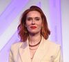 C'est ainsi qu'Audrey Fleurot semble suggérer l'intensité de cette scène de HPI, à laquelle elle accorde une nuée de mots amusés : "C'était plus torride que je ne l'imaginais à l'origine !... Et j'ai refusé qu'une coordinatirce d'intimité vienne nous aider. J’ai vraiment dit “pardon mais là, Mehdi on se connaît par cœur, ça fait 5 ans, je pense que je vais être plus gênée par la présence d’une coordinatrice"
