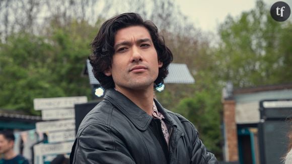 Too Much : une scène explicite suscite la gêne

Celles et ceux qui s’attendaient à une romance classique semblent avoir été désarçonnés par l'approche crue de la sexualité, notamment par une séance de crachat dans la bouche entre les deux protagonistes. D'innombrables commentaires sur les réseaux sociaux ont évoqué cette séquence. "Oui, cette scène de crachat était en effet 'too much' pour moi", "Cette scène de crachat ne va pas me quitter avant un moment", "Dégoûtant", peut-on entre autres lire. En revanche, le public qui connaît Lena Dunham sait à quoi s'attendre : des scène de sexe intimes, parfois torrides ou gênantes, bref, proches du réel.