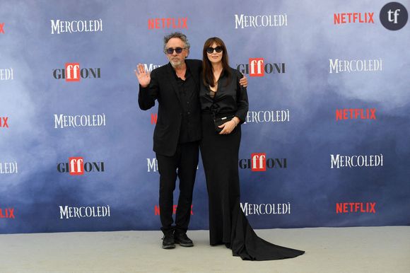“Elle change de mec comme de culotte : Monica Bellucci séparée de Tim Burton, elle se fait attaquer par les haters