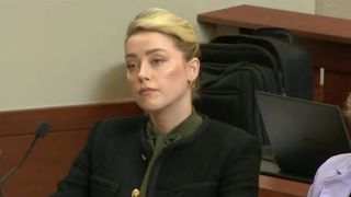 "Je ne peux plus parler, j'en suis incapable" : Amber Heard est la femme la plus cyber harcelée au monde et elle témoigne enfin face aux mascus