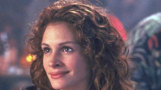 "Pourquoi toucher à ce classique ?!" : cette rom com hyper sexy et culte des années 90 aura droit à son remake, et les fans sont choqués