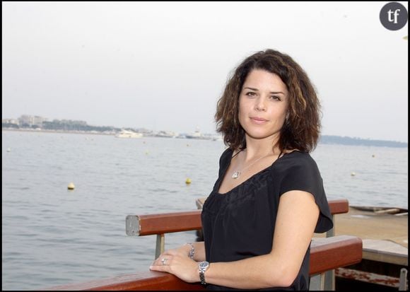 C'était il y a trois ans de cela. Depuis, l'actrice est revenue sur ces mots, mais cela a pris du temps, et surtout, de l'argent. "En tant que femme, j'ai dû travailler extrêmement dur dans ma carrière pour établir ma vraie valeur, surtout en ce qui concerne cette saga. Ici, j'ai senti que l'offre financière, le salaire, qui m'a été présentée ne correspondait pas à la valeur que j'ai apportée à la franchise", avait-elle poursuivi dans les pages de la célèbre revue. Voilà : superstar de cette franchise horrifique, l'iconique Sidney Prescott en avait marre d'être moins payée que ses collègues masculins au sein de l'industrie hollywoodienne.