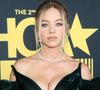 Désormais, son ex fiancé. Et il a fallu attendre des mois pour que la comédienne brise le silence sur la raison de ce "break up" aussi commenté qu'un épisode de la famille royale. Sydney Sweeney s'exprime enfin sur son choix et le chapitre final d'une relation débutée en 2018... Les histoires d'amour finissent-elles vraiment mal en général ?