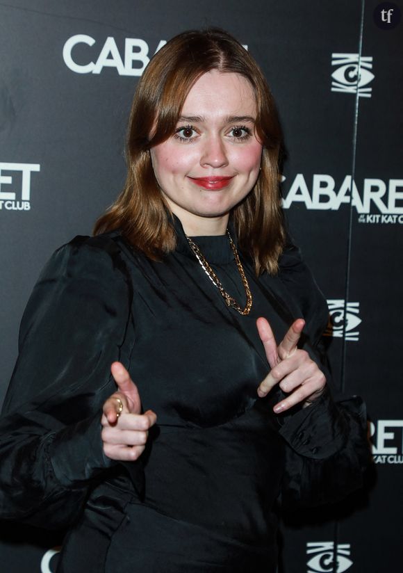 "Sublime mais c'est quoi ces dents ?!" : cette star de The White Lotus plus sexy que jamais sur ces images, mais les internautes s'acharnent sur son physique