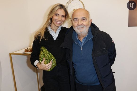 "Elle n'a pas 15 ans !" : Gerard Jugnot en couple avec Patricia Campi de 30 ans sa cadette, il se justifie en interview