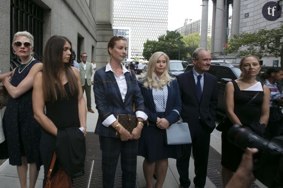 Virginia Giuffre a fondé l'organisation à but non-lucratif "Victims Refuse Silence" (les victimes refusent le silence) pour soutenir les survivants de la traite sexuelle. Elle est devenue une figure emblématique de la lutte contre l'exploitation sexuelle