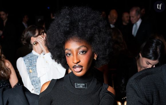 “Moins on a de talent, plus on mise sur le physique”, “Culture du vide”, “Ça existe une chanteuse qui chante maintenant ou juste elles remuent leur derrière ?”, “Manque de classe”, “Obscène et ringard”, ne sont qu’un petit échantillon des horreurs postées sous la vidéo.