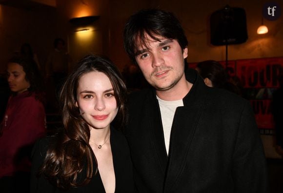 Alain-Fabien Delon brise le silence. Dans des Mémoires exceptionnelles, le fils d'Alain Delon, disparu l'an dernier, retrace des jours dramatiques au sein du foyer de la légende du cinéma hexagonal. Le Parisien en révèle d'accablantes pages. Il y est notamment question... De violences conjugales subies entre quatre murs.