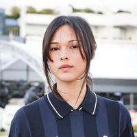 "Un prof de tennis m'a touchée" : cette chanteuse de 27 ans nommée aux NRJ Music Awards dévoile son agression sexuelle et la réaction de son père