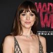 Dakota Johnson et Pedro Pascal plus hot que jamais dans les nouvelles images de leur film sulfureux