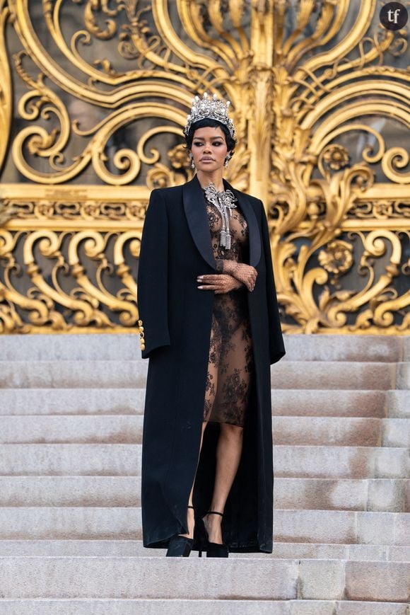 Une apparition divine.