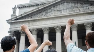 "Eduquez vos fils" : le Portugal sous le choc après la diffusion d'un viol en réunion d'une mineure par 3 influenceurs... Visionné 32 000 fois