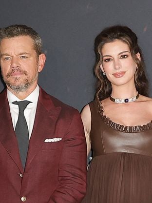 Anne Hathaway : c'est quoi, la "grossesse esthétique" ? On a enquêté