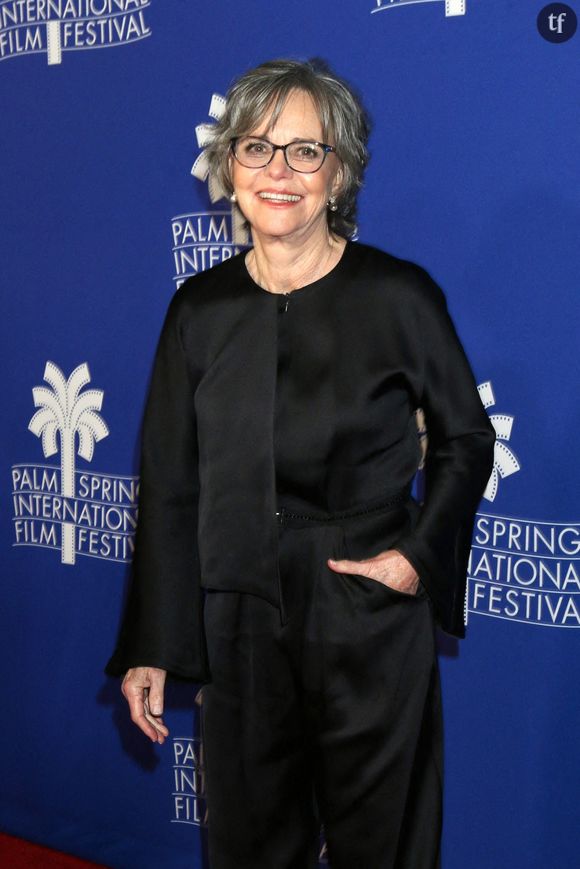 "J’ai dû coucher pour avoir un rôle" : agressions sexuelles, abus à Hollywood… Sally Field révèle ses plus sombres secrets