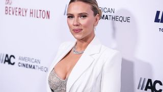 Musclée et badass, Scarlett Johansson se transforme pour son prochain film