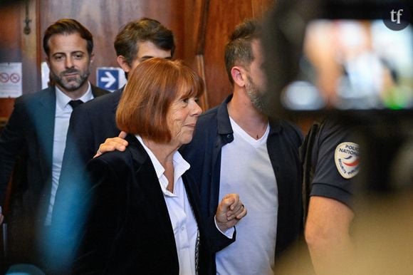 Tout comme Gisèle Pelicot, la victime britannique, Joanne Young, 48 ans, a renoncé à son droit à l’anonymat.