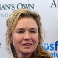 "Elle parvient encore à sourire ?" : Renée Zellweger "méconnaissable", les internautes critiquent son physique