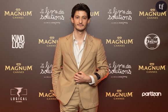 Dans Gourou, projet que Pierre Niney dévoile pour Variety, L'acteur Césarisé du Comte de Monte-Cristo retrouve donc Yann Gozlan, révèle le magazine de cinéma Première, et s'inspire des figures masculines les plus toxiques qui soient. Et il y a en foultitude non seulement dans la société actuelle, rongée par le masculinisme, mais aussi dans le cinéma !