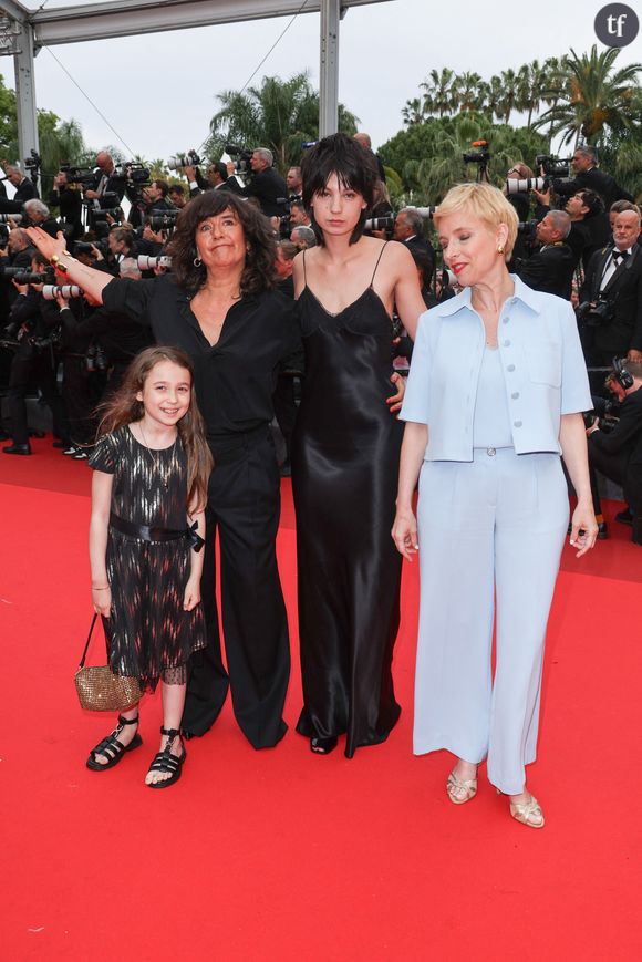 "La vague MeeToo m’a subjuguée. Et que j’avais initié, en 2014 dans L’Obs, avec beaucoup de difficultés, le « manifeste de 313 femmes » déclarant publiquement avoir été victimes de viol".