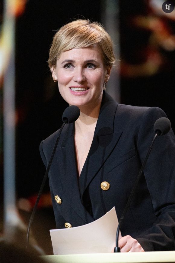 Devant les caméras de CLIQUE, Judith Godrèche est revenue à l'heure du Festival de Cannes sur ses témoignages fondamentaux. Victime de violences sexuelles, elle brise le silence et révèle le soutien qu'elle a reçu... Sur le tard.