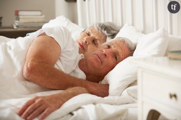 C’est à ce titre que s’exprime notre couple d’amoureux septuagénaires.

Laissons-leur la parole en vous invitant à retrouver leur témoignage relayé ci-contre : "On a plus la simplicité de faire toutes les positions imaginables à notre âge, forcément, physiquement c'est plus difficile…Mais on est toujours ensemble, sur un lit, et de toute façon on a découvert la sexualité l'un avec l'autre quand on était jeunes. Je pense même que la sexualité a une plus grande place qu'avant dans nos vies. On se donne encore manuellement du plaisir en devenant vieux et surtout depuis mon cancer du sein"