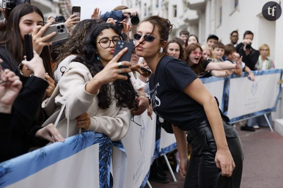 Adèle Exarchopoulos côtoie la plus sulfureuse sex symbol au monde ? Le casting de cette série Netflix est complètement fou