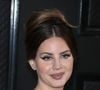 Lana Del Rey est une icône… Drag ! 

Lana Del Rey dans Drag Race ? Sarah Dahan rappelle que oui, Lana a beau être qualifiée de “caricature” de fantasme hyper hétéro, c’est malgré tout un emblème LGBTQ. Que John Waters, cinéaste underground dont l’égérie était drag (la mythique Divine), adule.