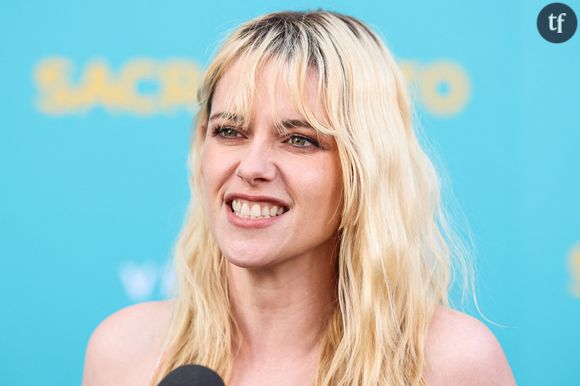 "Peu importe les efforts qu'elle fait, elle est sexy de toute façon", peut-on lire en commentaire des images publiées par les tabloïds sur Instagram.