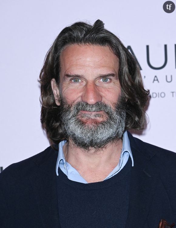 Accueillant au sein de sa dernière émission littéraire en date l'écrivain Christine Angot, Frédéric Beigbeder a comme à son habitude égratigné le mouvement #MeToo. C'est en interrogeant l'intention du dernier livre de l'autrice, Une nuit sur commande, que le romancier, qui a été accusé d'agression sexuelle, a décoché quelques piques à l'encontre des militantes néoféministes.