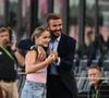 Les internautes n'ont pas manqué de souligner les ressemblances entre le père et la fille Beckham. "C'est le mini-moi de son père", "Harper est la jumelle de David !"