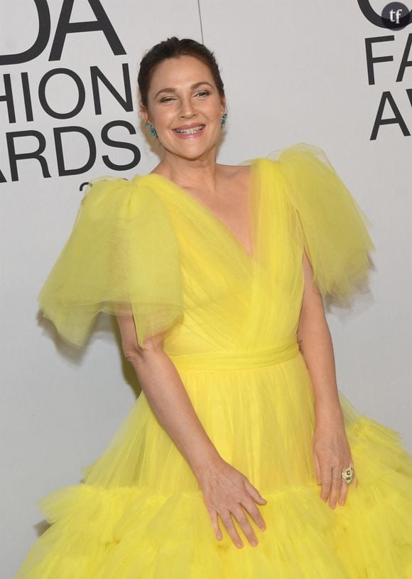 "50 ans c'est l'âge d'or !" : Drew Barrymore célèbre sa cinquantaine avec ce selfie sans filtre hyper décomplexant