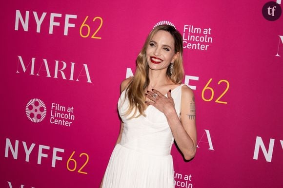 Angelina Jolie est la parfaite incarnation du concept de "double standard", définissant la différence de réception publique entre femmes et hommes concernant, par exemple, l'âge dans le couple. Ainsi à l'écran dans "Coutures", elle est en couple avec Louis Garrel. 8 ans seulement les séparent mais c'est déjà trop pour les sexistes.